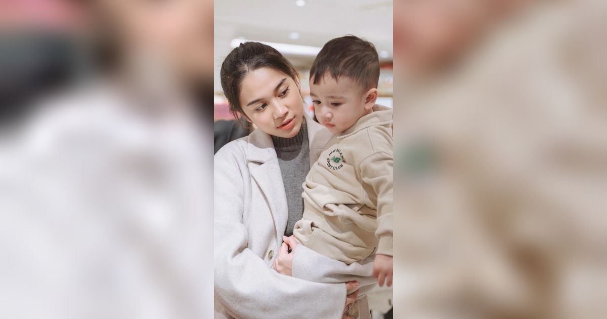 8 Potret Ganteng Ammar Tsaqif, Adik Kandung Azizah Salsha yang Curi Perhatian
