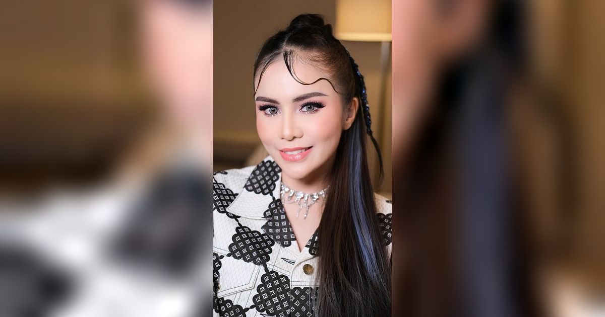 Mewah! 6 Artis Ini Punya Lapangan Golf Pribadi di Dalam Rumah