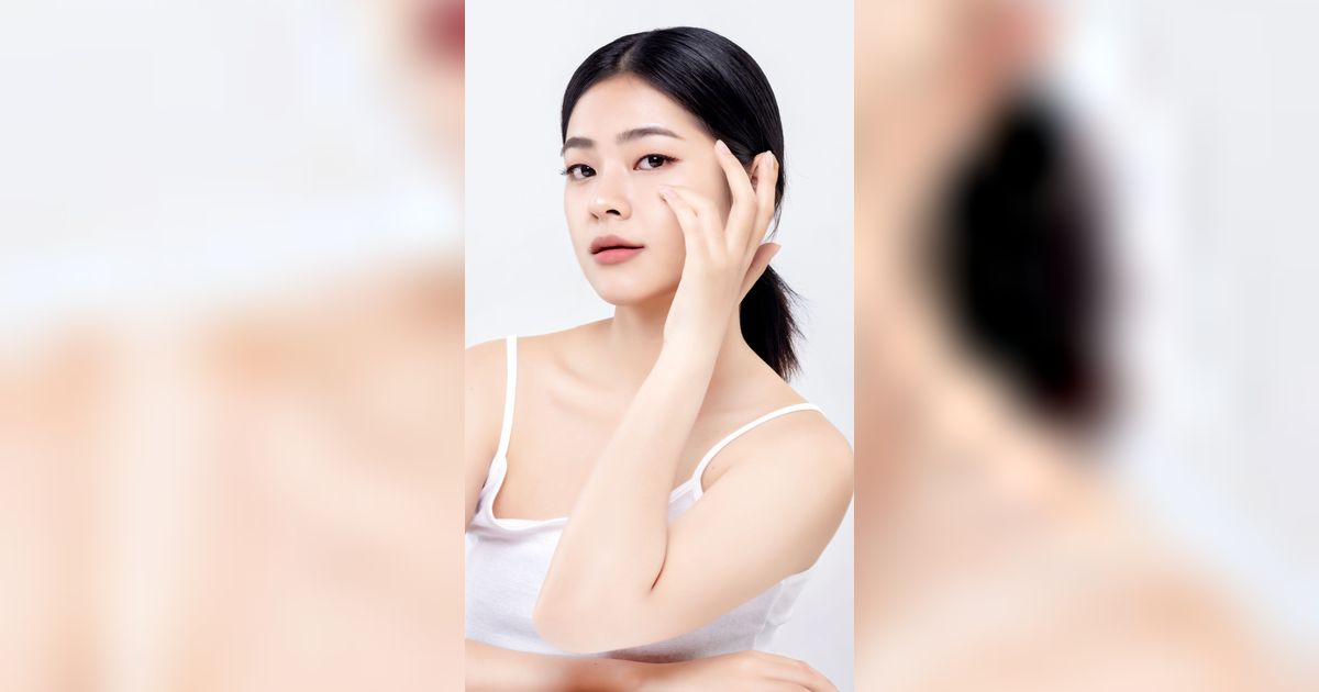 Foundation 'Bergaris' Saat Diaplikasikan dengan Kuas, Ini Solusinya