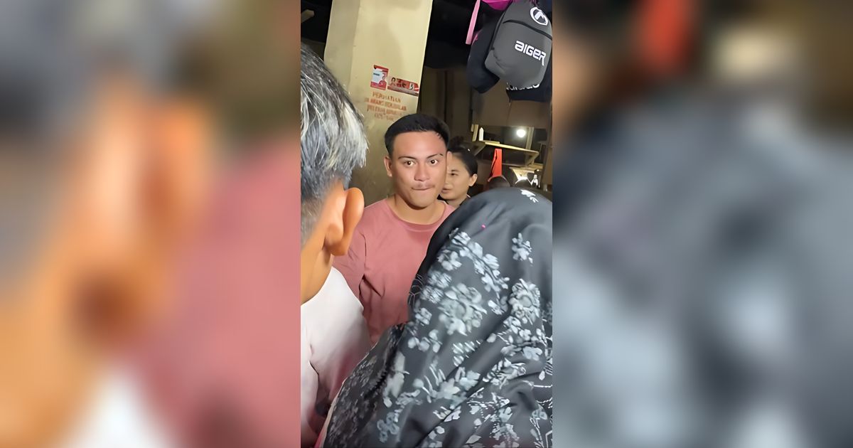 Ibu di Manado Menangis dan Pingsan Lihat Pemuda Mirip Sekali dengan Almarhum Anaknya, Tambah Sedih saat Datang di Acara 100 Harinya