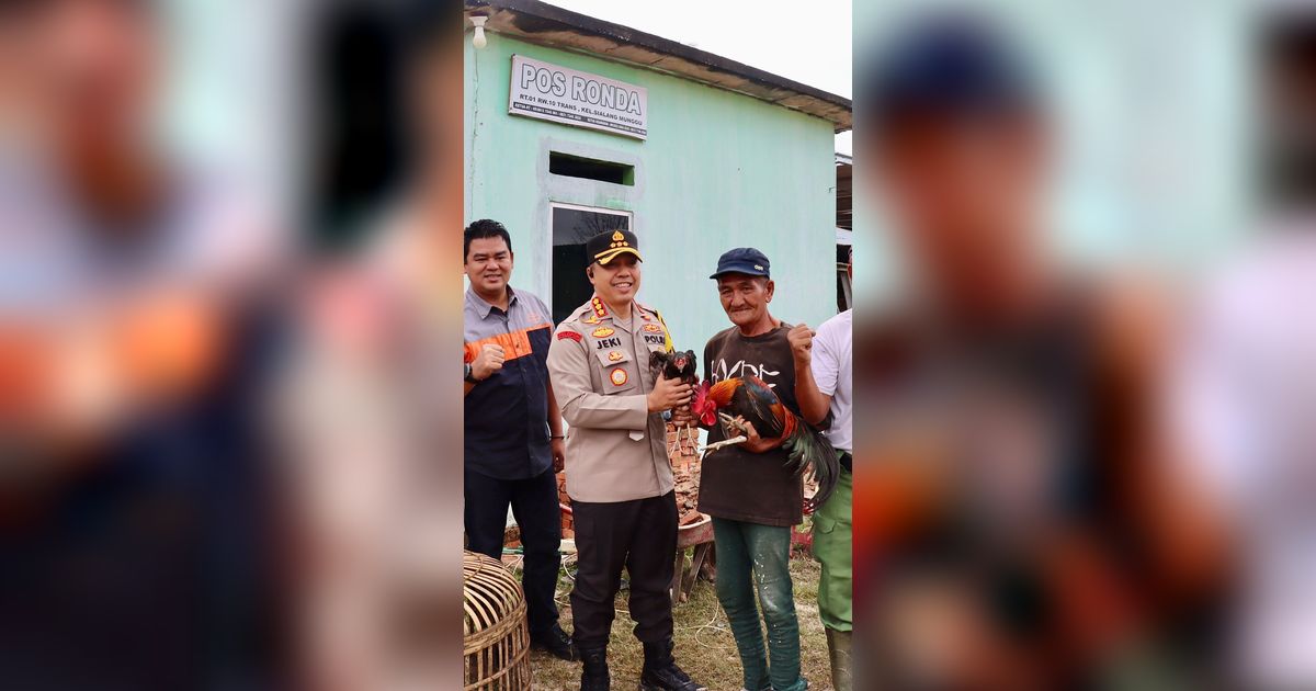 Kapolresta Pekanbaru Sosialisasi Pemilu saat Warga Gotong Royong, Bantu Lansia Tunawisma