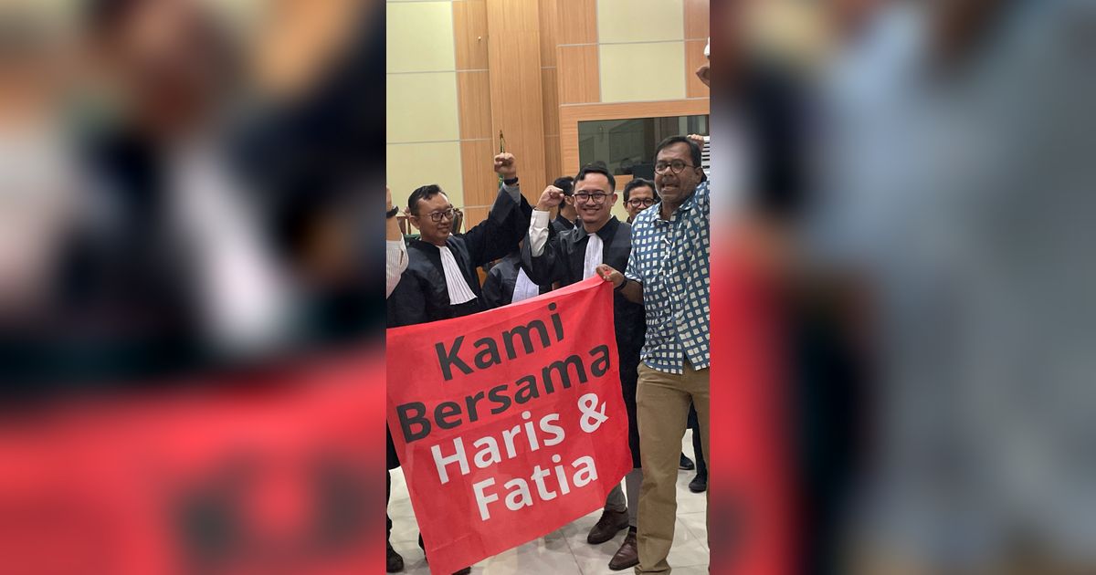 Haris Azhar Teriak Usai Divonis Bebas: Kita Menang, Hancurkan Oligarki