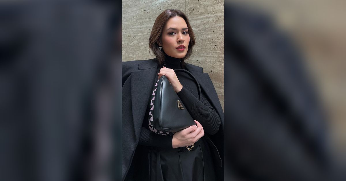 Potret Padu Padan Atasan dengan Rok ala Raisa, Anggun dan Feminin