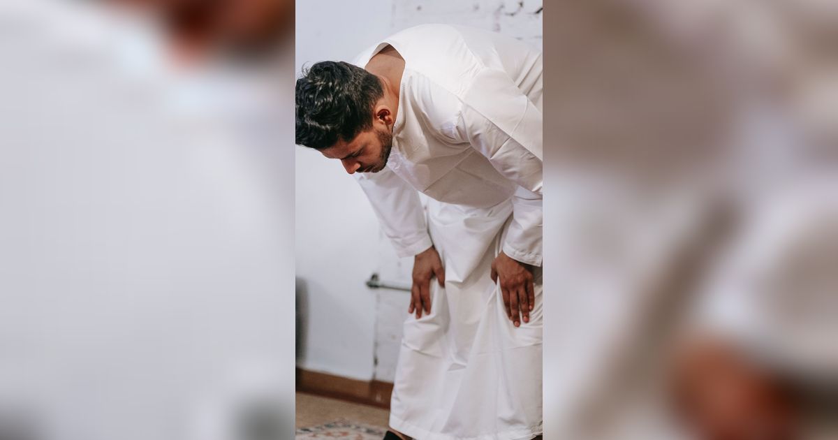 Doa agar Rajin Sholat Lima Waktu Arab, Latin, dan Arti, Lengkap dengan Tipsnya