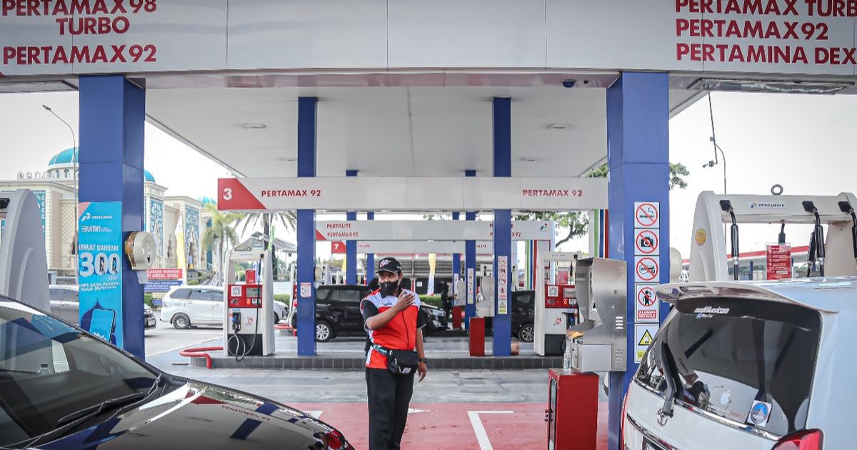 Harga BBM Pertamina Turun, Pertamax Kini Dibanderol Rp12.100 per Liter