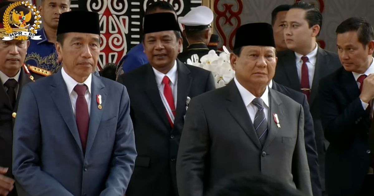 Momen Akrab Jokowi dan Prabowo Tumpangi Mobil RI 1 Hadiri Pelantikan Anggota DPR Periode 2024-2029