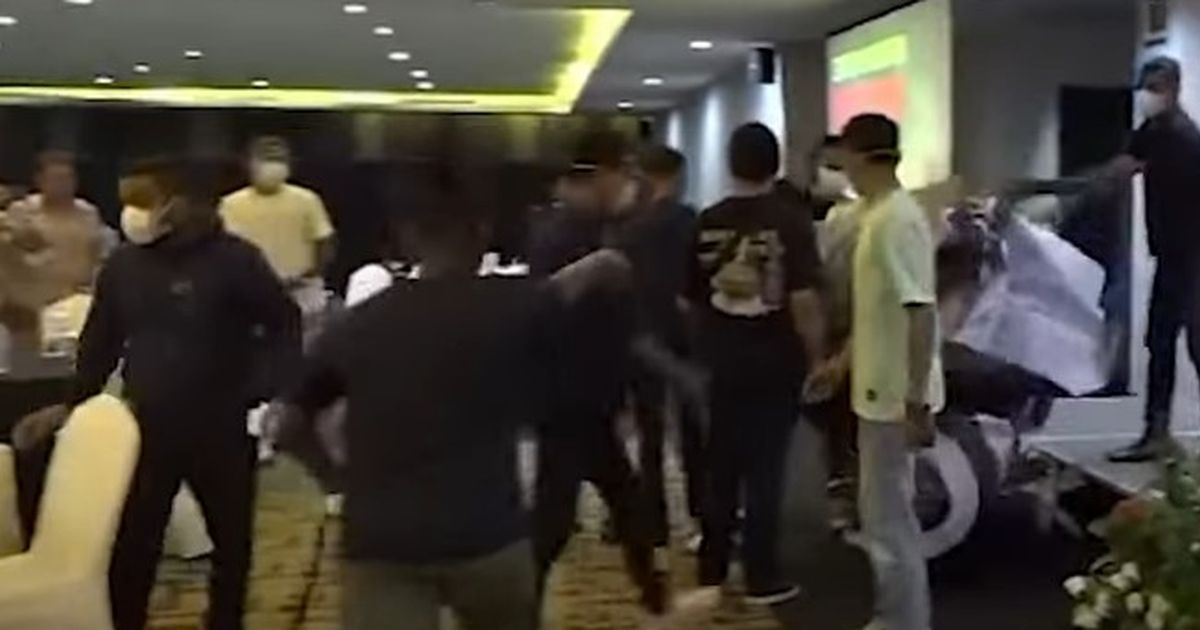 VIDEO: Polda Metro Jaya Periksa Kapolsek Mampang ke Propam, Usut Motif hingga Buru Otak Pelaku