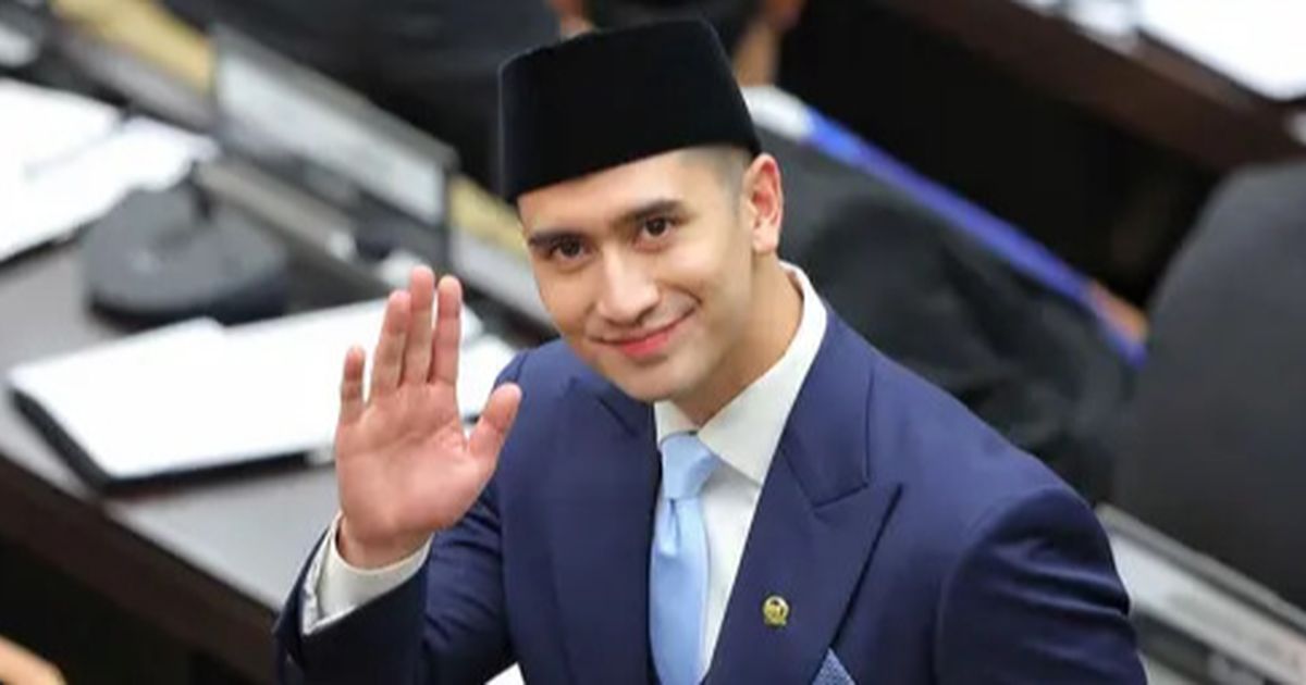 Dilantik Jadi Anggota DPR, Verrel Bramasta Siap Kawal Isu Anak Muda