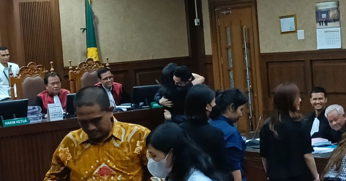 Bahasa Cinta Harvey Moeis-Sandra Dewi di Ruang Sidang Perkara Korupsi Timah