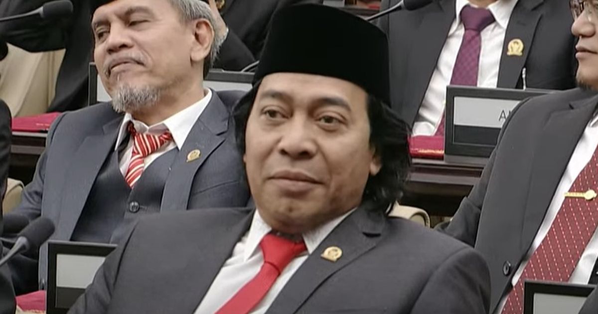 VIDEO: Heboh, Komeng Ngelawak Minta Pindah Komisi di Sidang DPD 