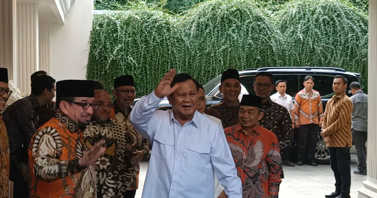 VIDEO: Wajah Semringah Prabowo Didatangi Elite PKS 