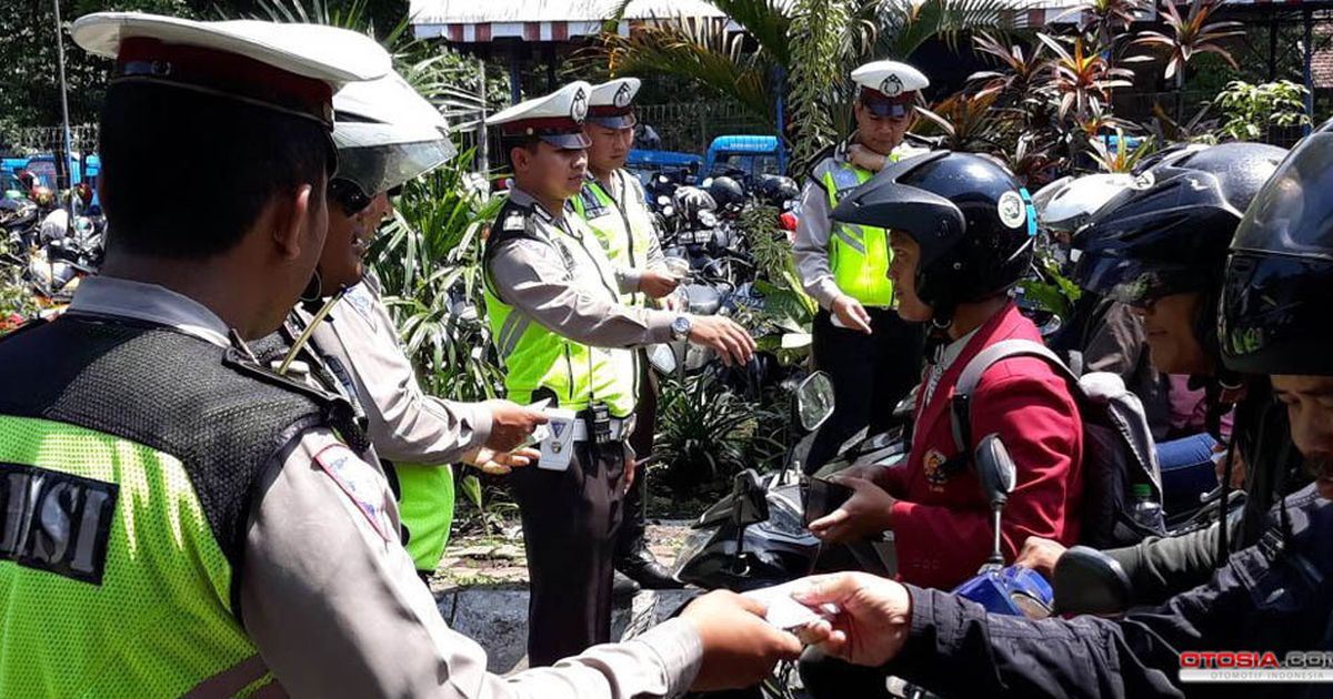 Polisi Gelar Razia Jelang Pelantikan Presiden Terpilih, Ini 14 Jenis Pelanggaran yang Ditarget