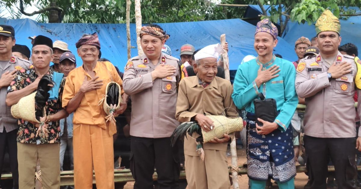 Membangun Kesadaran Politik Melalui Pesta Adat Gawai Kebatin