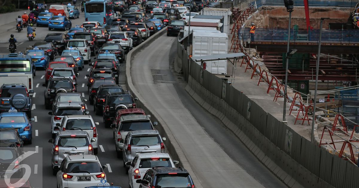 Studi: Truk Jadi Kontributor Terbesar Polutan di Jakarta dan Sepeda Motor Penyumbang Emisi Karbon Monoksida