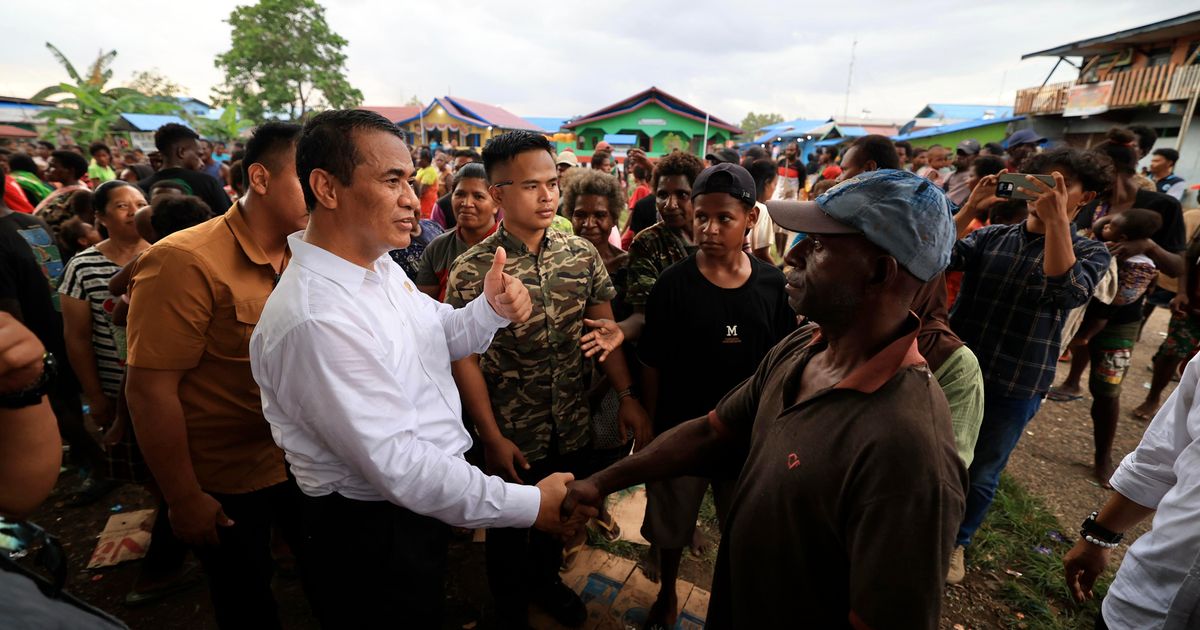 Mentan Salurkan Bantuan Benih dan Dorong Pertumbuhan Ekonomi Masyarakat di Kampung Wanam