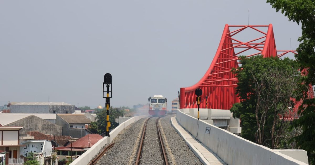 Tinjau Proyek Rel Layang Solo, Menhub Ubah Simpang Tujuh Jadi Simpang Empat