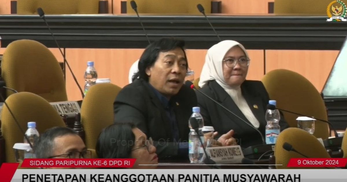 Dapat Tugas di Bidang Pertanian, Komeng Langsung Protes di Sidang Paripurna DPD RI: Saya Harus Belajar ke Mana?