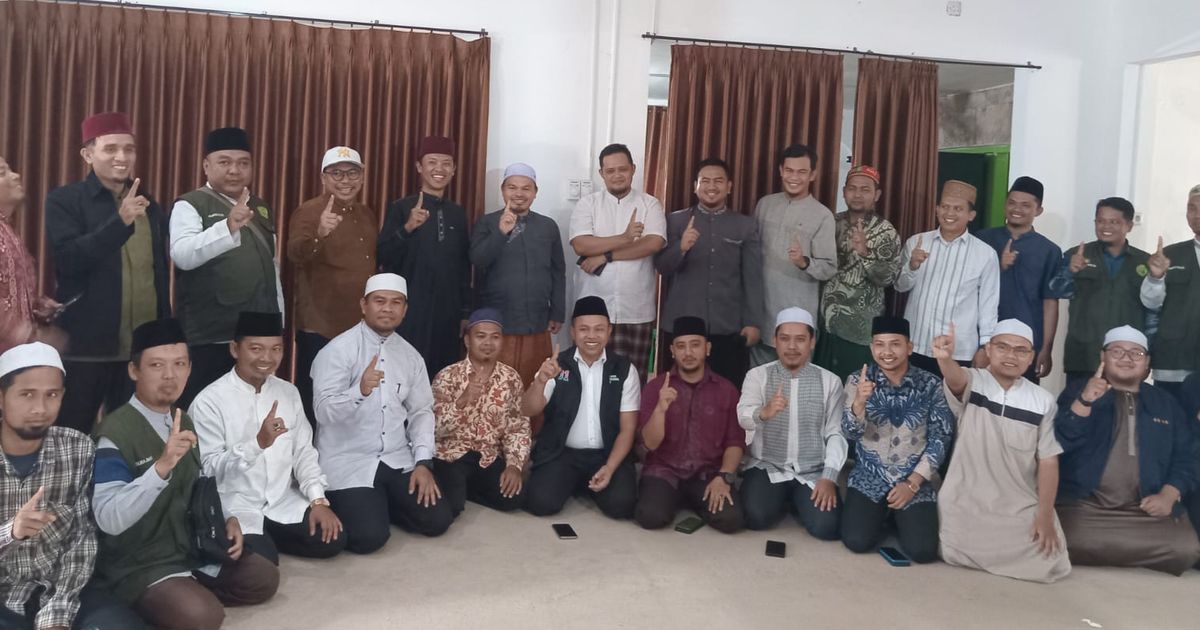 Analisis UAS Memicu Gelombang Dukungan Besar Bagi Paslon Nomor Satu di Pilkada Riau