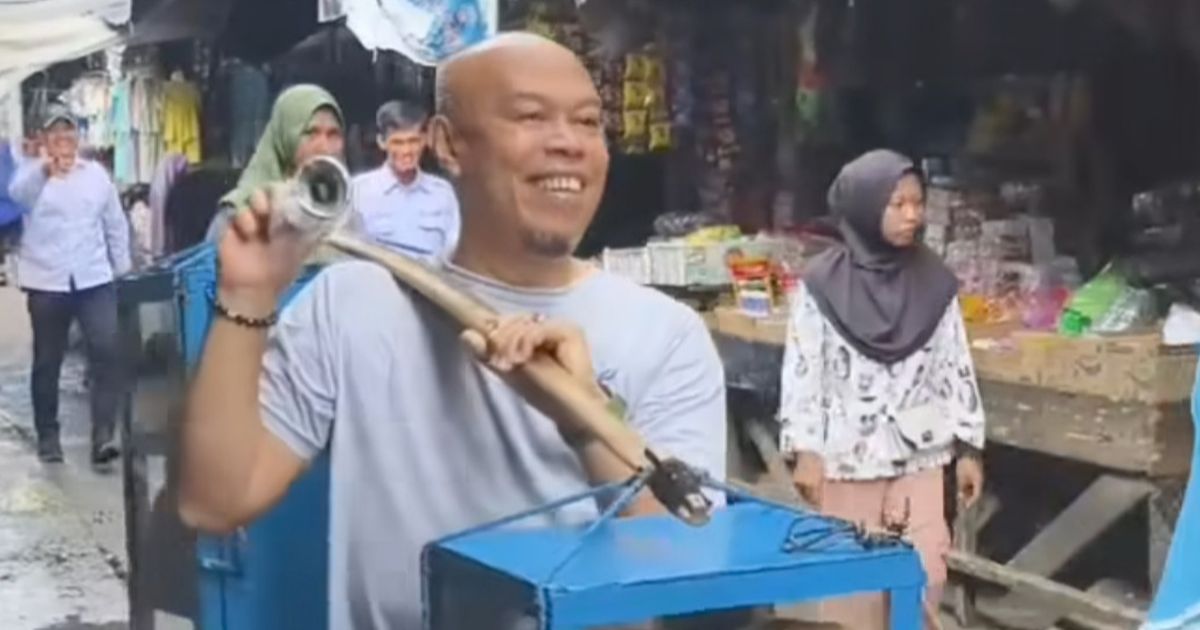 Ingat Edwin Bejo, Begini Kabarnya Sedang Jualan Roti di Pasar Tradisional