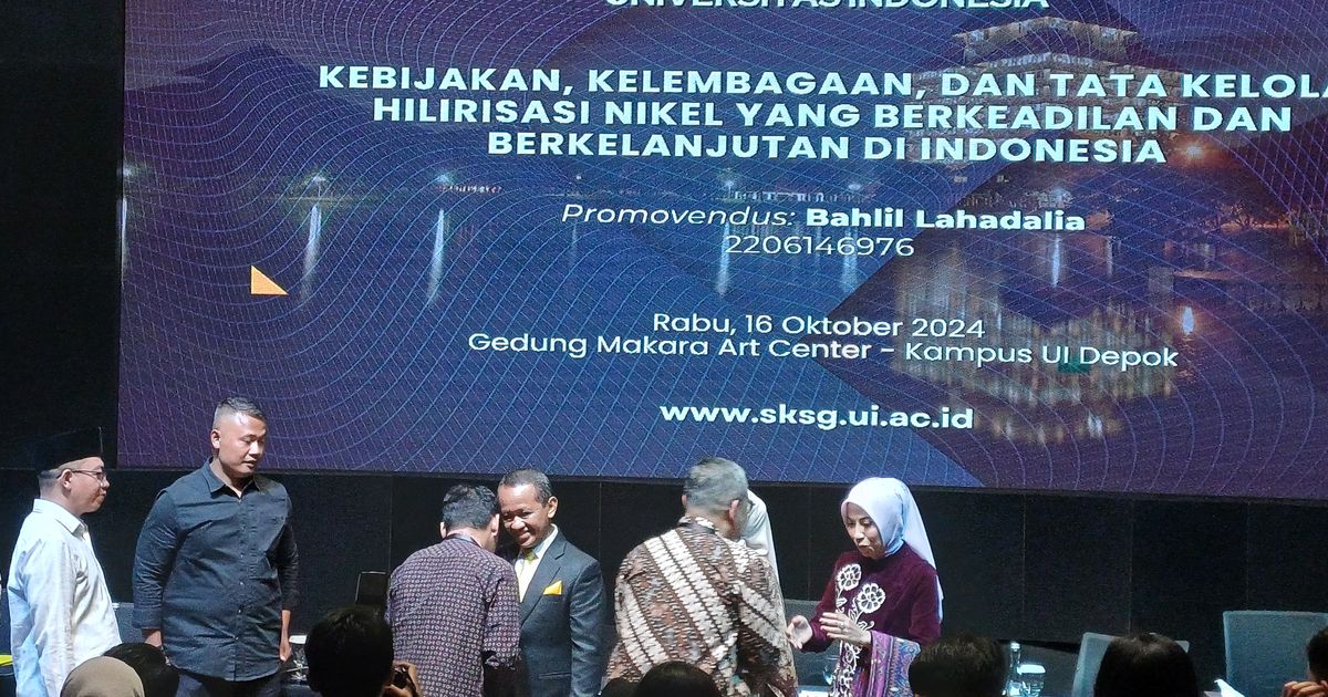 Disertasi Bongkar Masalah Hilirisasi, Bahlil Lahadalia Resmi Sandang Gelar Doktor dari Universitas Indonesia