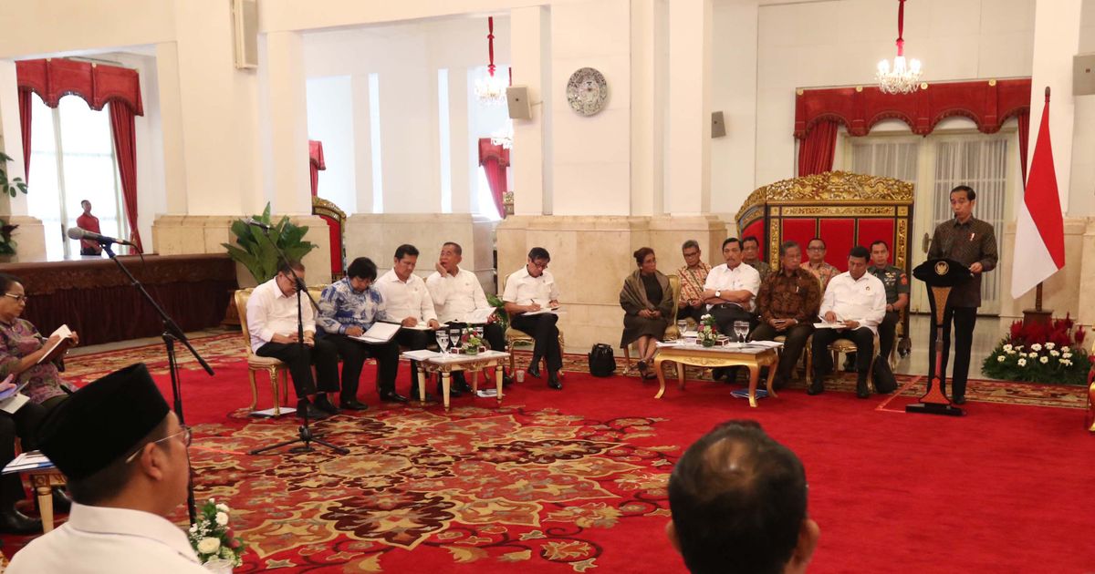 Jelang Pensiun, Jokowi Makan Bersama Menteri di Istana Negara Siang Ini