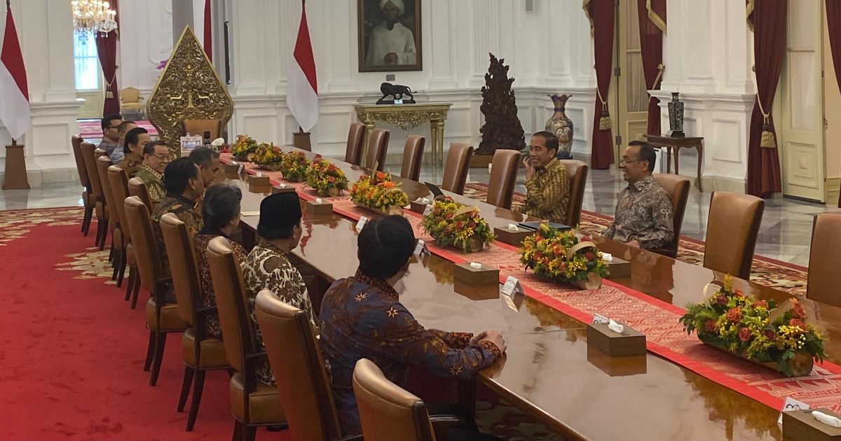 Istana Siapkan Alphard 'AD 1 JKW' Antar Jokowi Pulang Kampung ke Solo Usai Purna Tugas