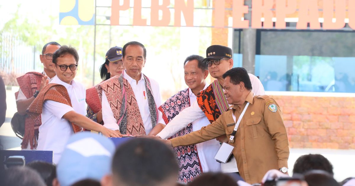 Mendagri Dampingi Presiden Jokowi Resmikan 7 PLBN Secara Serentak