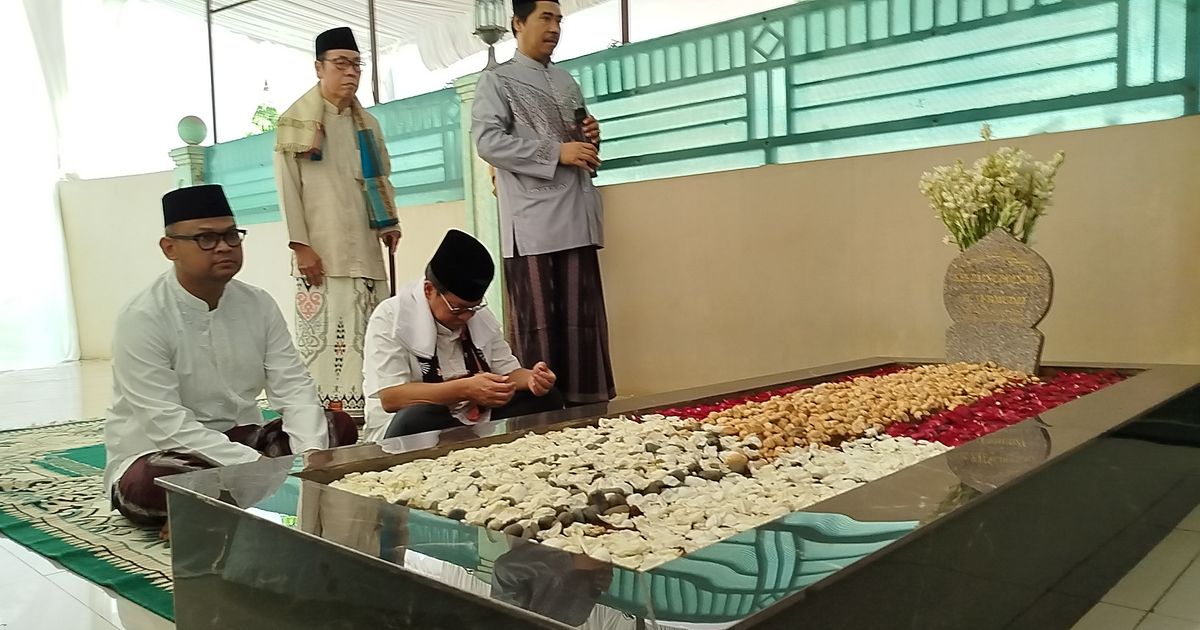 Pramono Cerita Kedekatan dengan Zainuddin MZ, Kenang Bareng Bangun Bamusi PDIP