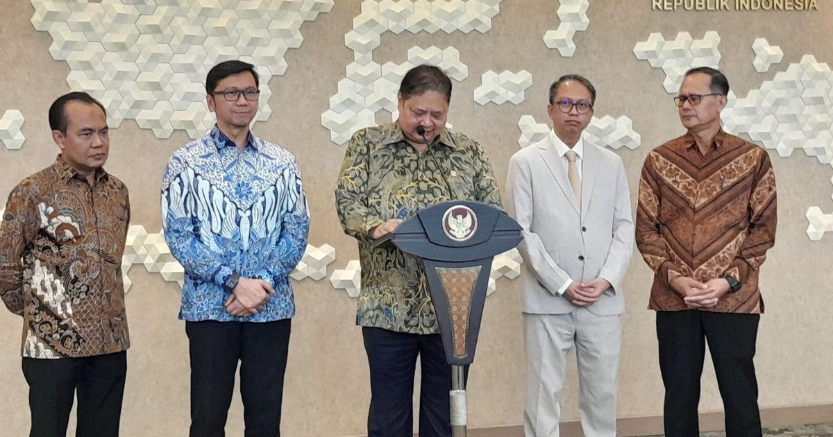 Resmi Ditunjuk Jadi Plt Menaker, Airlangga Hartarto Bakal Bahas Upah Minimun Tahun 2025