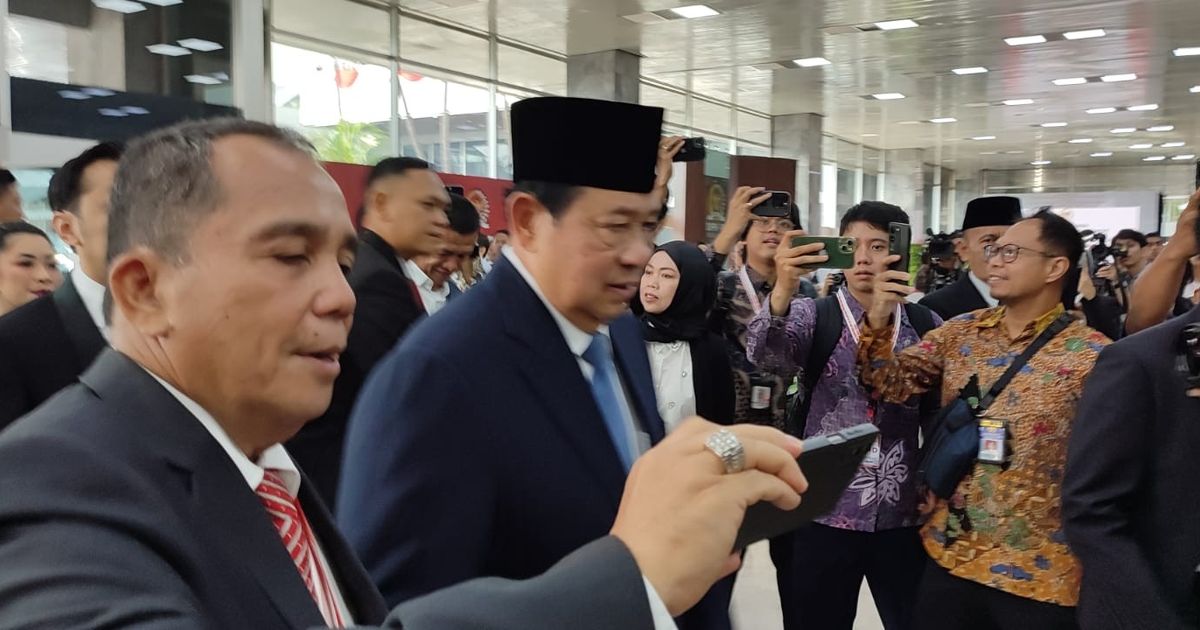 SBY Tiba di Kompleks Parlemen, Hadiri Pelantikan Prabowo-Gibran