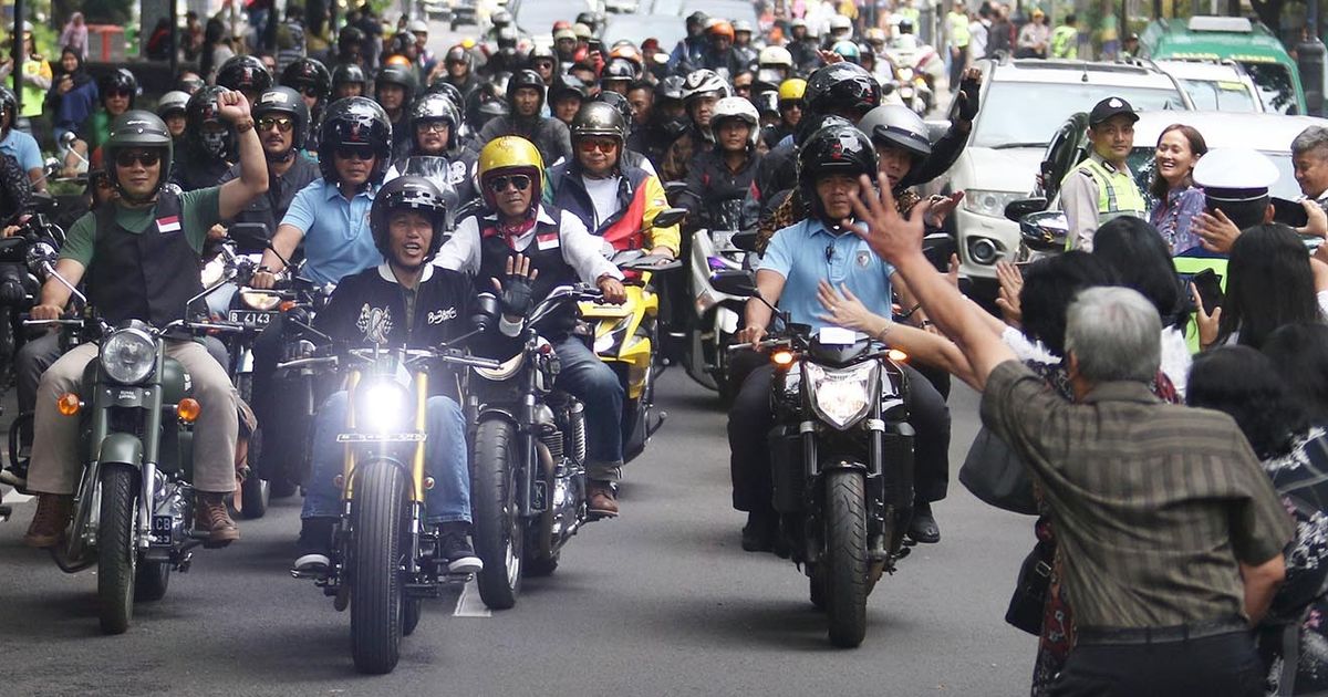 FOTO: Gaya Jokowi dan Sepeda Motornya, dari Touring di Danau Toba hingga Jajal Trek MotoGP