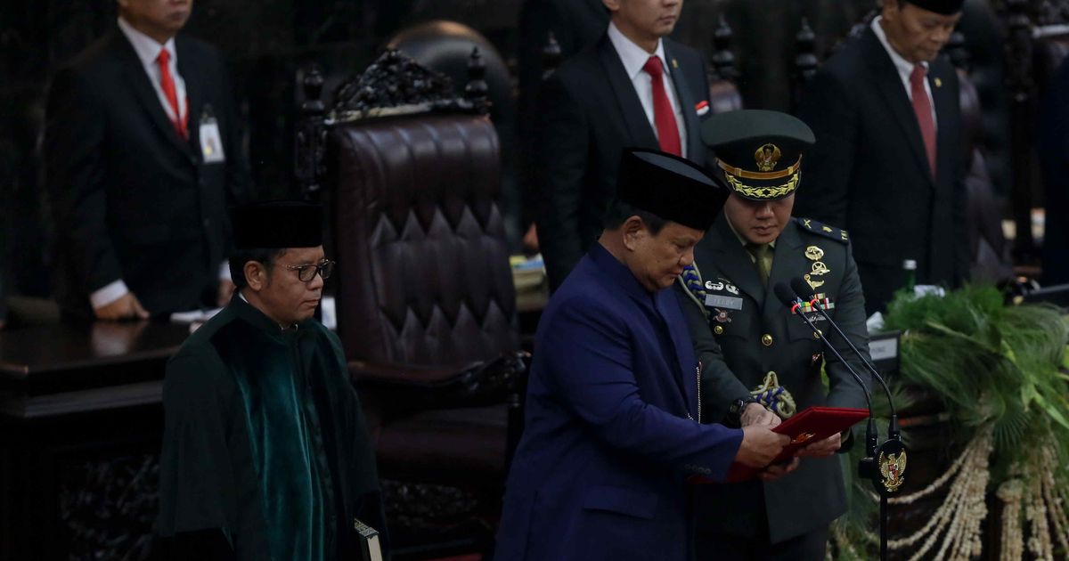 VIDEO: Ruang Sidang Riuh Bergemuruh Nama Prabowo dan Gibran Disebut Ketua MPR Ahmad Muzani