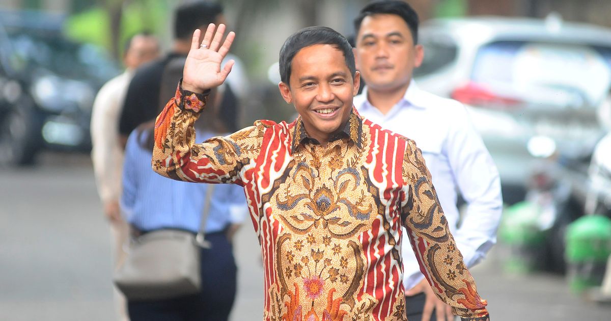 Raja Juli Antoni, Santri Ditunjuk Prabowo Jadi Menteri Kehutanan