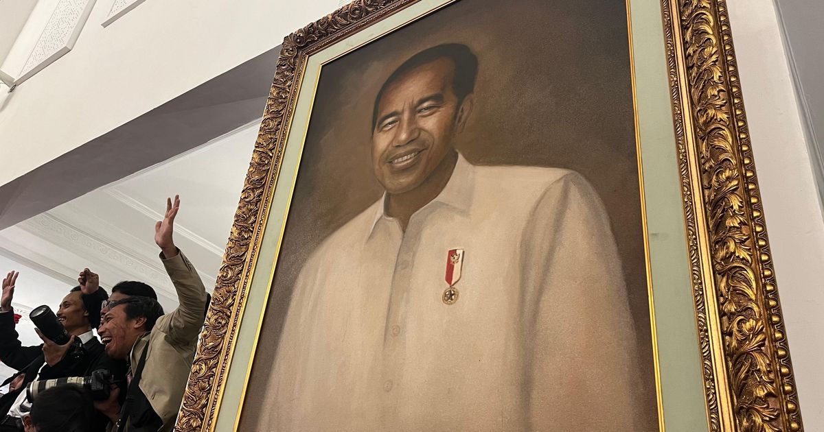 Ada Jokowi di Pelantikan Menteri dan Wakil Menteri Prabowo-Gibran