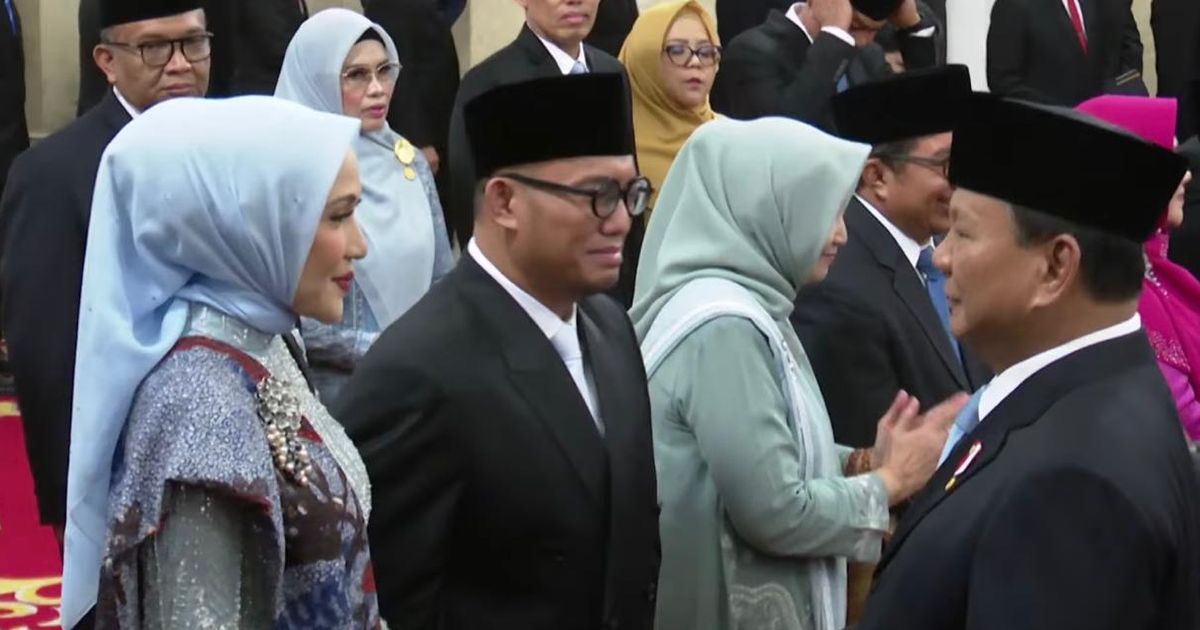 Momen Dahnil Anzar Simanjuntak Tak Kuasa Tahan Tangis saat Berhadapan dengan Prabowo Usai Pelantikan