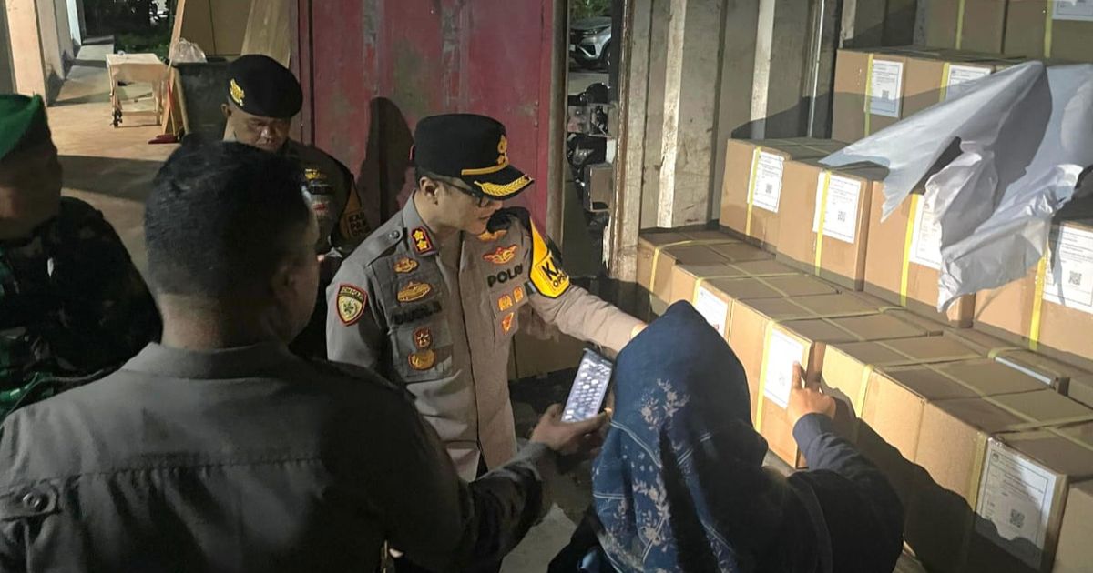 Temuan Kapolres Inhil Usai Cek Logistik Pilkada: Surat Suara Aman, Satu Boks Tinta Rusak