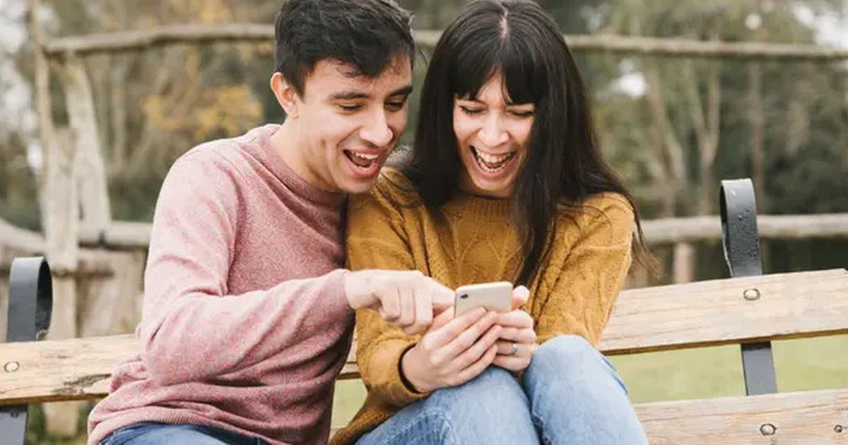 100 Pantun Gombal Buat Pacar Tersayang, Lucu dan Bikin Hubungan Semakin Menarik