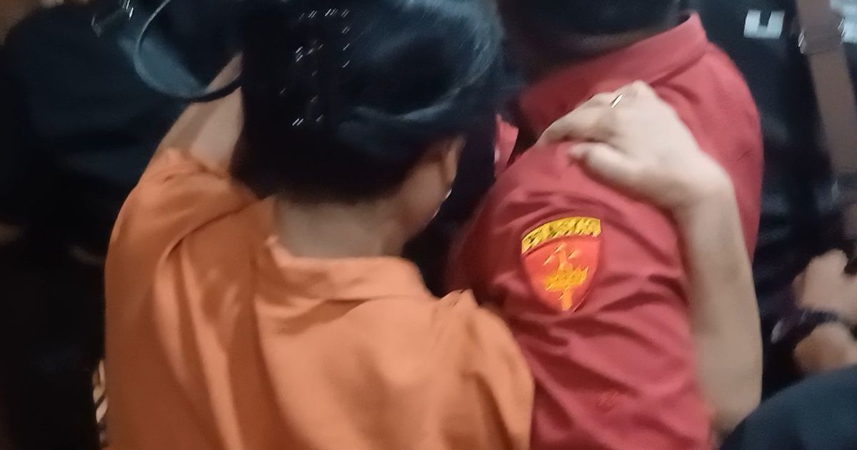 Teka Teki Sosok Wanita Ikut Dibawa Saat OTT Tiga Hakim PN Surabaya