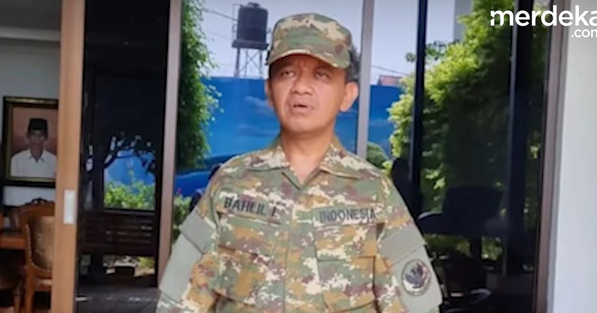 VIDEO: Penampilan Menteri Bahlil & Wamen Diaz Berseragam Loreng Tentara Digembleng di Akmil