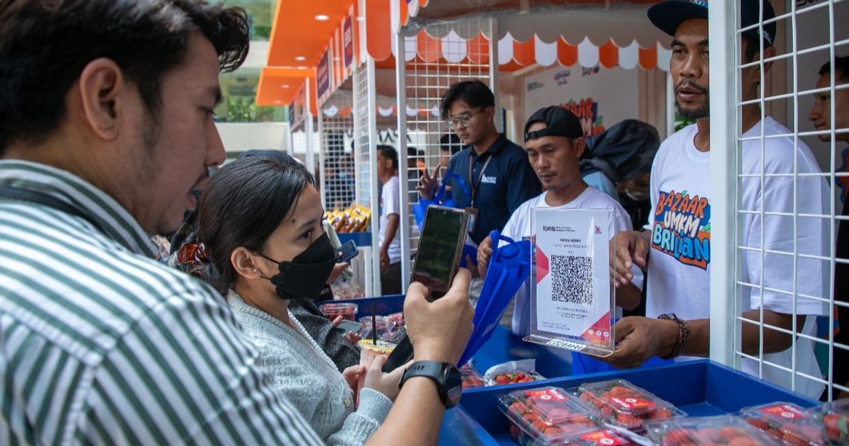 UMKM Stroberi Asal Ciwidey Dibantu Fasilitas Transaksi Hingga Dipromosikan BRI