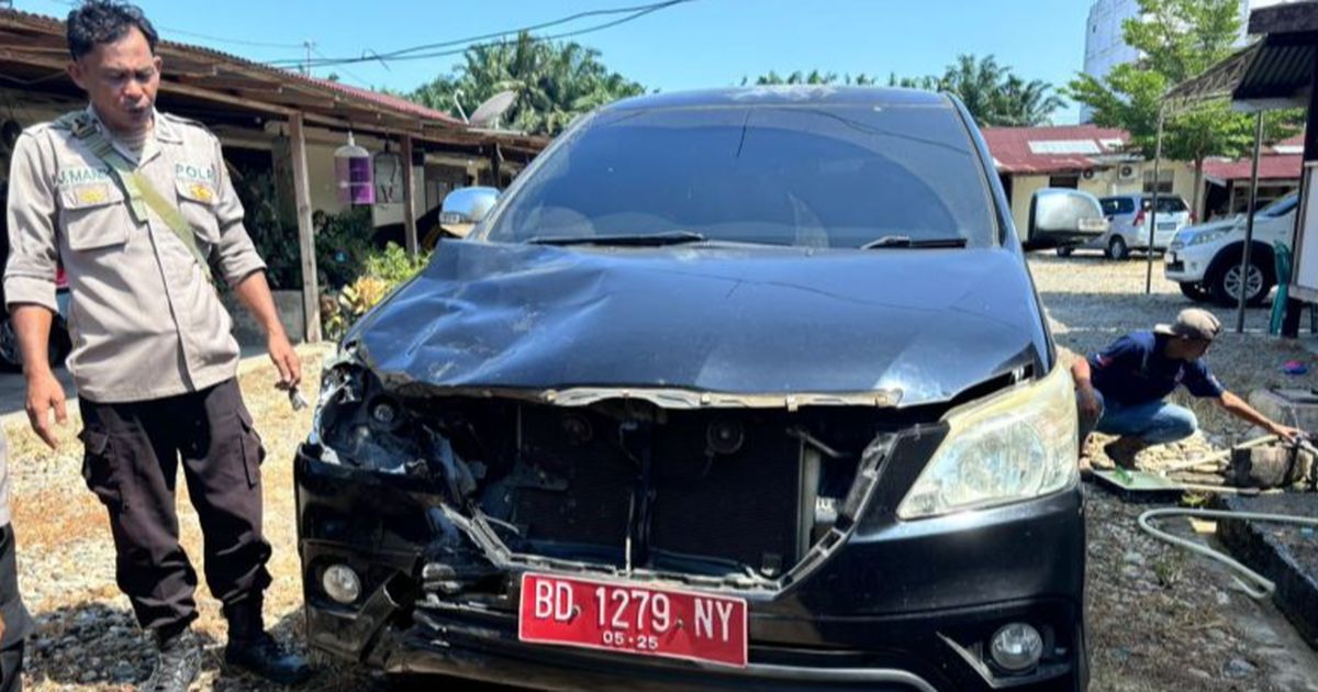 Mobil Dinas Dikendarai Kadis Perhubungan Mukomuko Kecelakaan!