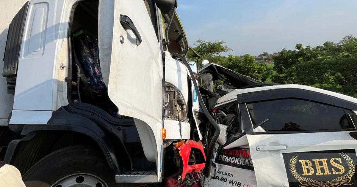 Kesaksian Reporter tvOne saat Kecelakaan Maut di Tol Pemalang, Mobil Ditumpangi Mendadak Ditabrak Truk