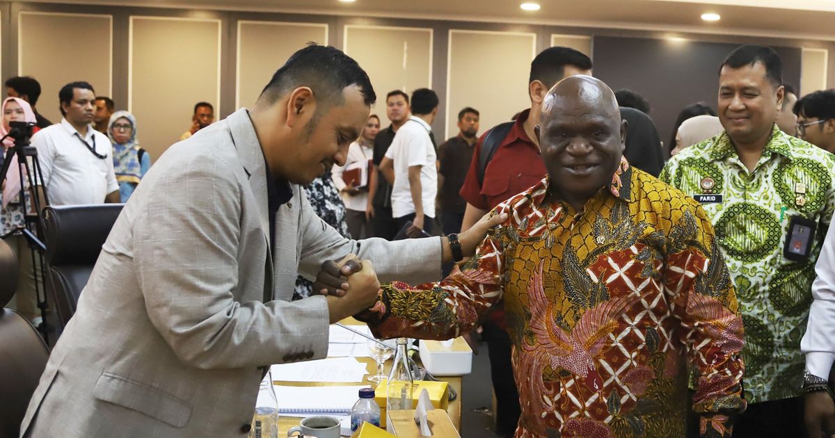 VIDEO: DPR Ingatkan Tugas Menteri HAM Pigai: Jangan 'Ayu Ting Ting', Nanti Kerja Salah Alamat