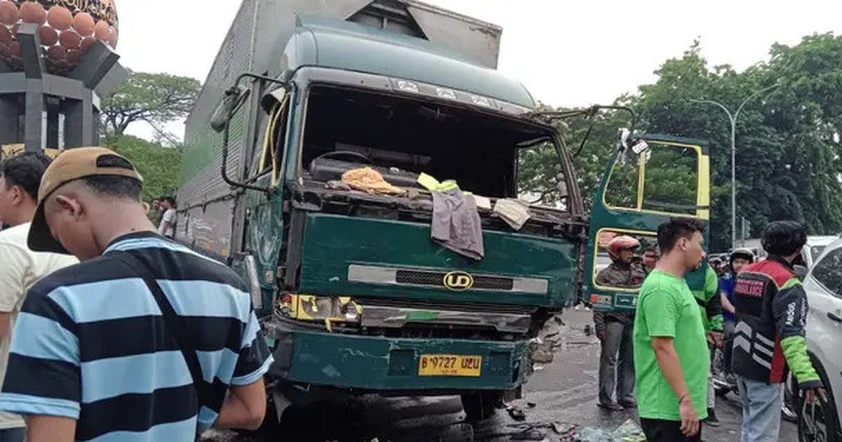 Awal Mula Kontainer Kabur Usai Tabrak Motor, Dikejar Warga hingga Tabrak Banyak Kendaraan di Tangerang