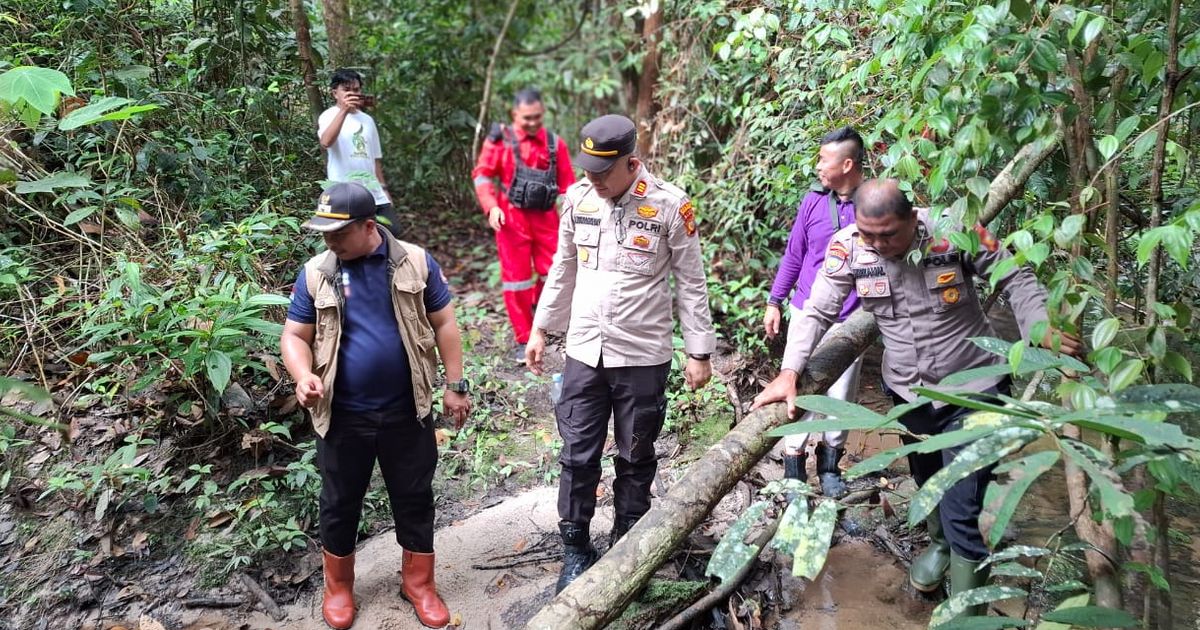 Polisi Tembus Hutan dan Lewati Jalan Ekstrem, Demi Warga Agar Tidak Terprovokasi Isu Pilkada