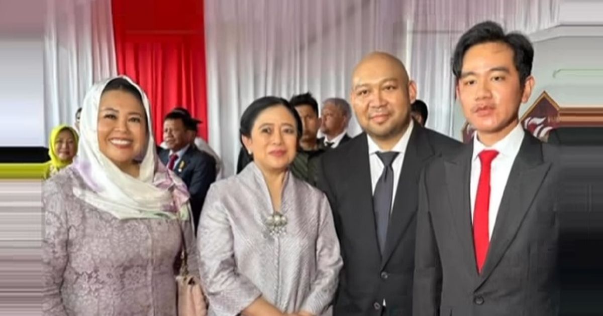 Begini Gaya Didit, Gibran, Yenny Wahid dan Puan saat Foto Bersama