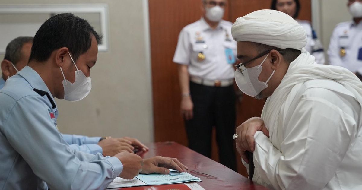 Duduk Perkara Rizieq Shihab Gugat Jokowi Rp5.246 Triliun