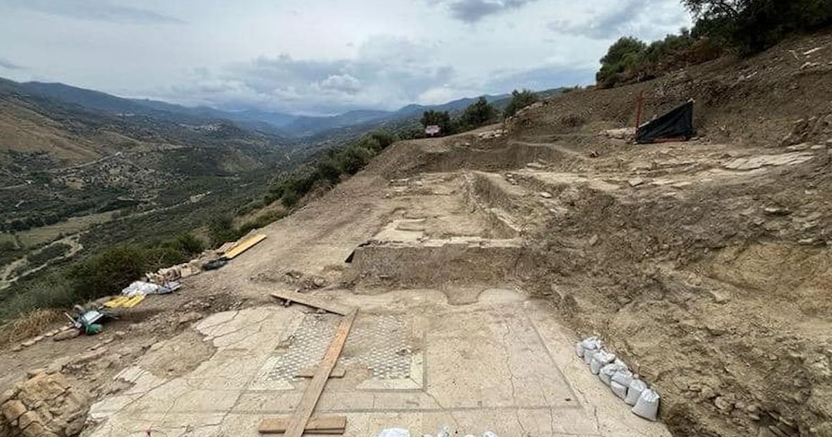 Arkeolog Temukan Lokasi Pemandian Air Panas Romawi Kuno Abad ke-4 SM, Lantainya Dihiasi Mosaik Indah