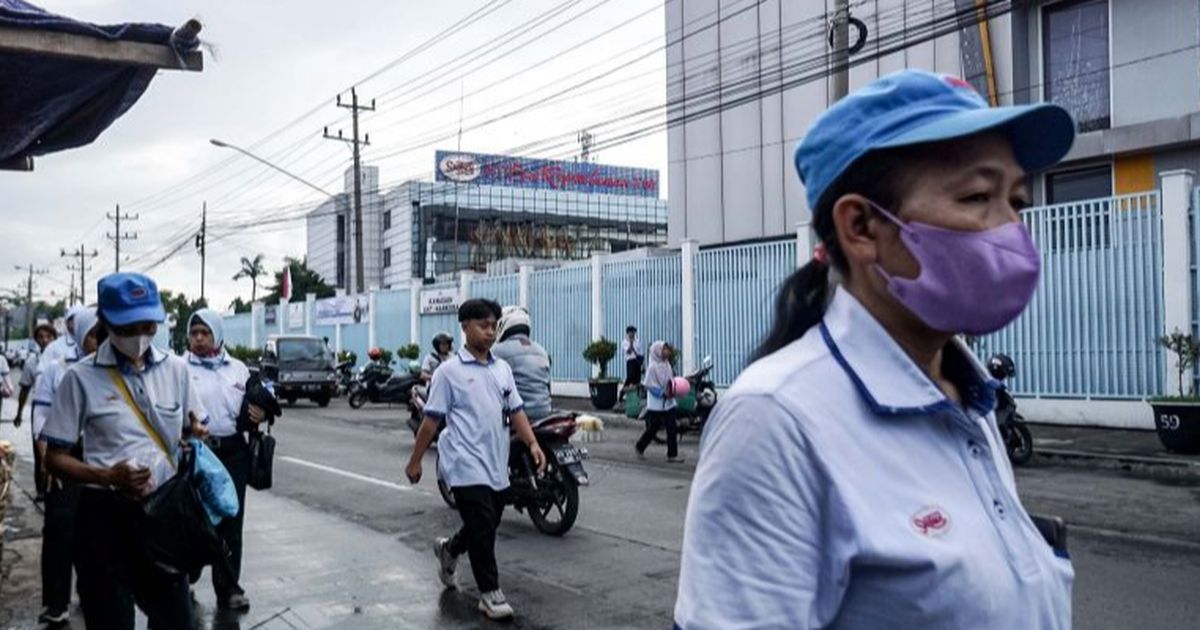 OJK Ungkap Jumlah Utang Sritex, Ternyata Capai Rp14 Triliun ke 27 Bank dan 3 Perusahaan Pembiayaan