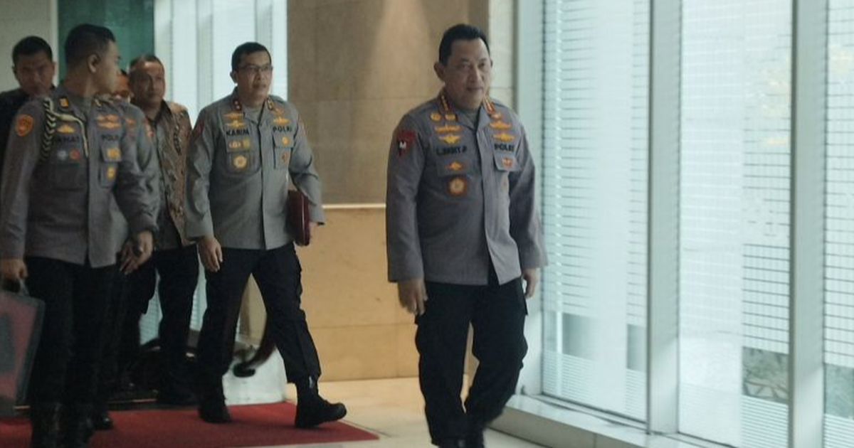 Rapat dengan Komisi III DPR, Kapolri Ungkap Empat Personel Langgar Netralitas Selama Pilkada